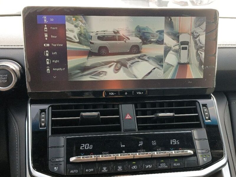 2025 Toyota Land Cruiser LC300 VX 3.3-liter twin-turbo V6 Diesel Engine Black SUV GCC Specs