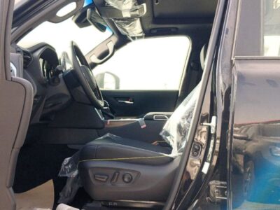 2025 Toyota Land Cruiser LC300 VX 3.3-liter twin-turbo V6 Diesel Engine Black SUV GCC Specs