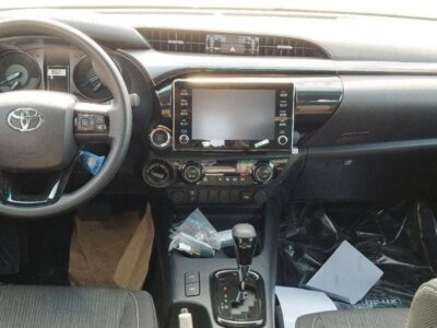 2025 Toyota Hilux Adventure 4.0-liter V6 Petrol Engine White Black Pickup Truck GCC Specs