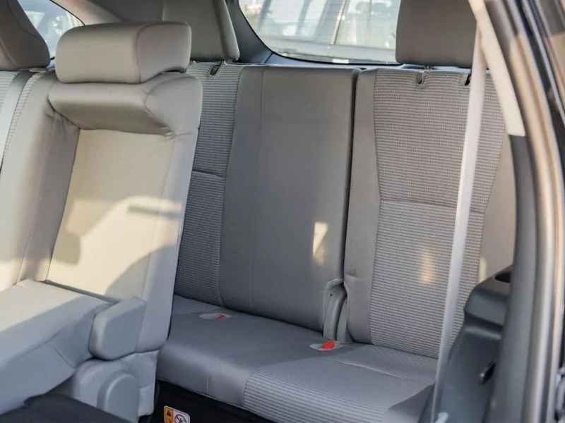 2026 Toyota Highlander LE 2.5L 4-Cylinder Hybrid Engine Silver Black SUV Automatic GCC