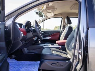 2024 Nissan Xterra Platinum 2.5 Litre 4-Cylinder Petrol Engine Grey Black SUV Automatic