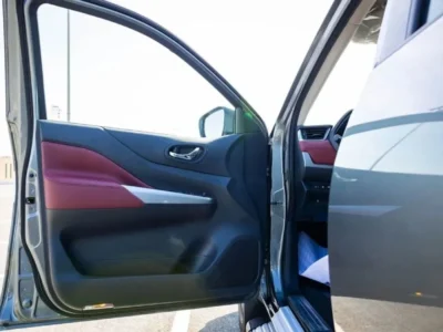 2024 Nissan Xterra Platinum 2.5 Litre 4-Cylinder Petrol Engine Grey Black SUV Automatic