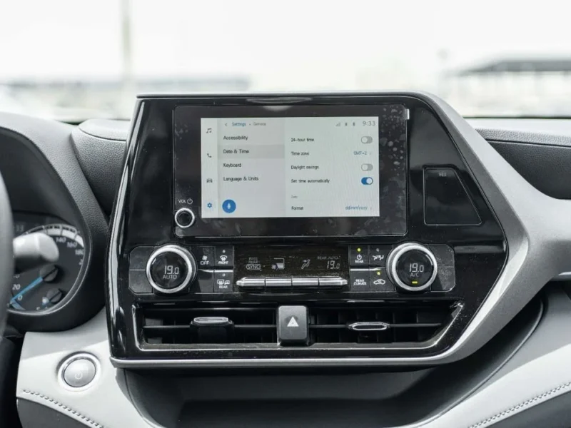 2026 Toyota Highlander LE 2.5L 4-Cylinder Hybrid Engine Grey SUV Automatic GCC