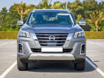 2024 Nissan Xterra Platinum 2.5 Litre 4-Cylinder Petrol Engine Grey Black SUV Automatic