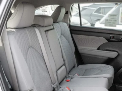 2026 Toyota Highlander LE 2.5L 4-Cylinder Hybrid Engine Silver Grey SUV Automatic GCC