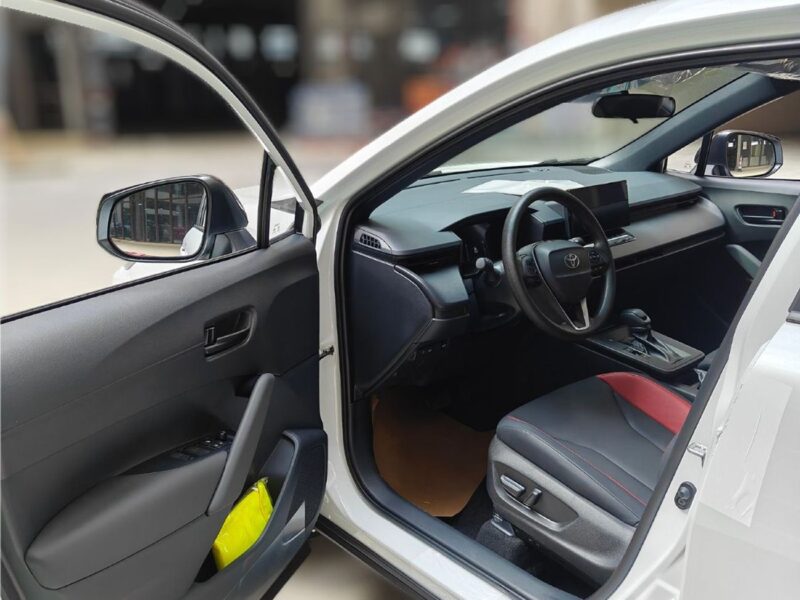 2026 Toyota Frontlander Leading 2.0 Litres 4 Cylinders Hybrid Engine White Black SUV