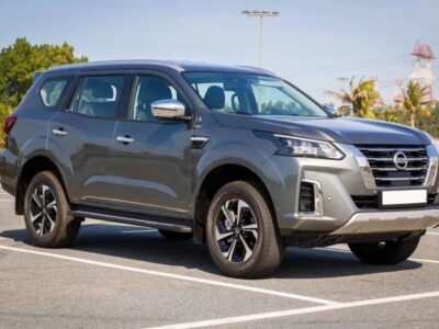 2024 Nissan Xterra Platinum 2.5 Litre 4-Cylinder Petrol Engine Grey Black SUV Automatic