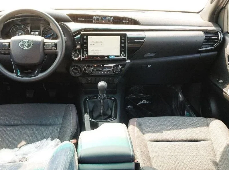 2024 Toyota Hilux Adventure 2.8L Inline 4-cylinder Turbocharged Diesel White Black Pickup Truck