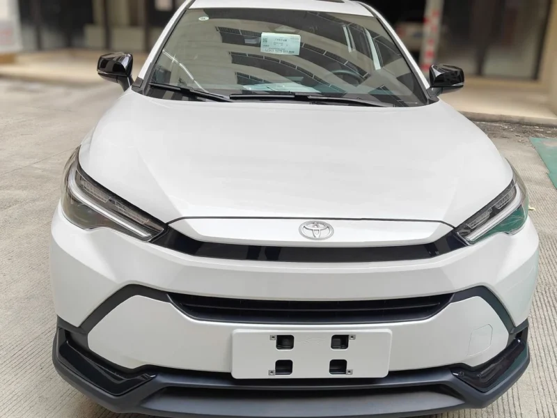 2026 Toyota Frontlander Leading 2.0 Litres 4 Cylinders Hybrid Engine White Black SUV