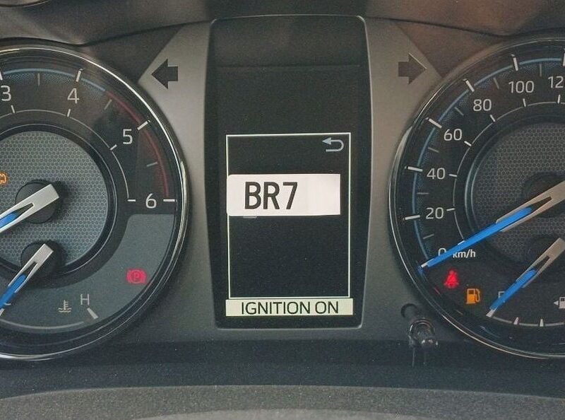 2024 Toyota Hilux Adventure 2.8L Inline 4-cylinder Turbocharged Diesel White Black Pickup Truck