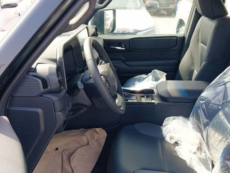 2024 Toyota Prado 2.8-liter Inline 4-cylinder Turbo Diesel Engine Black SUV GCC Specs