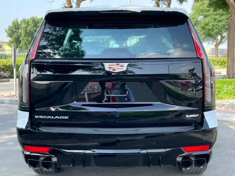 2024 Cadillac Escalade 6.2 Litres V8 Petrol Engine Black Brown Luxury SUV GCC Specs