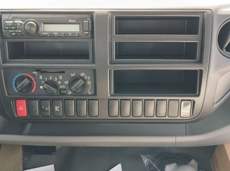 2024 Hino 300 Series 4.0-liter 4-cylinder Turbocharged Diesel Engine White Grey Truck