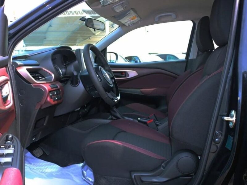 2025 Suzuki Fronx GL 1.5 Litres 4 Cylinders Petrol Engine Black SUV Automatic