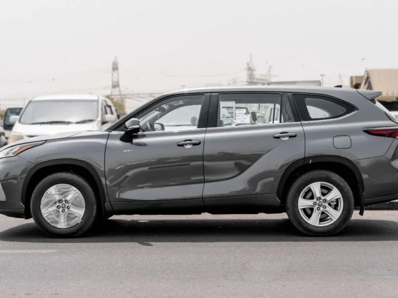 2026 Toyota Highlander LE 2.5L 4-Cylinder Hybrid Engine Grey SUV Automatic GCC