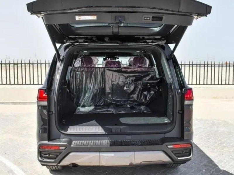 2024 Lexus LX 600 3.5-liter Twin-turbo V6 Urban Petrol Engine Black Red SUV Automatic