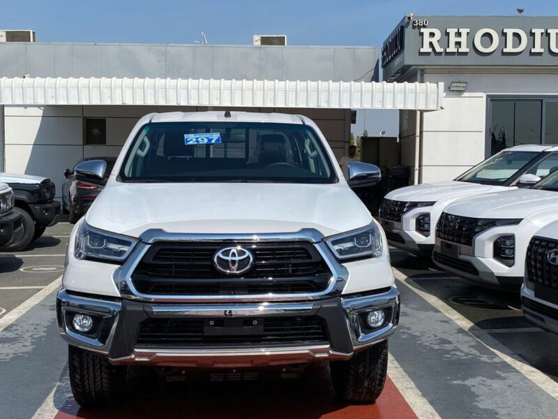 2024 Toyota Hilux 2.7 Liters Inline-4 Cylinders Petrol Engine White Maroon DC Pickup Truck