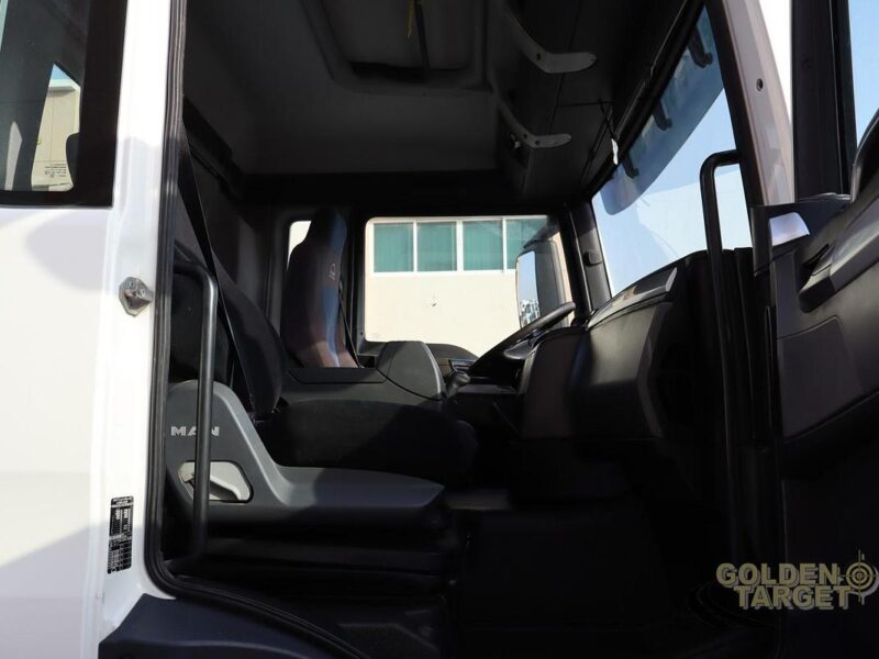 2012 MAN TGS 18.400 4x2 Skip Loader 6 Cylinder Diesel Engine Manual Gear