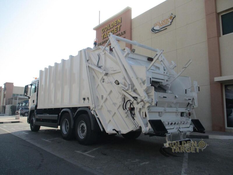 2011 MAN TGS 28.320 6x2 Garbage Truck 6 Cylinder Diesel Engine White