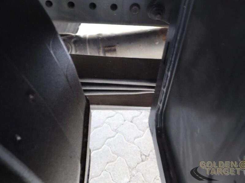 2014 Mercedes Actros 1836 4x2 EPS Gear Skip Loader 6 Cylinder White