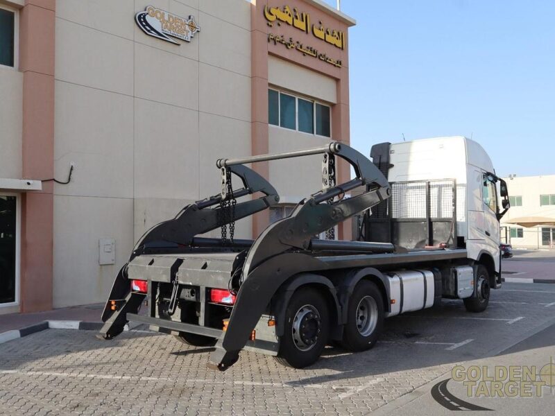 2017 VOLVO FH460 6x2 Double Skip Loader 6 Cylinder Diesel Engine Automatic Gear