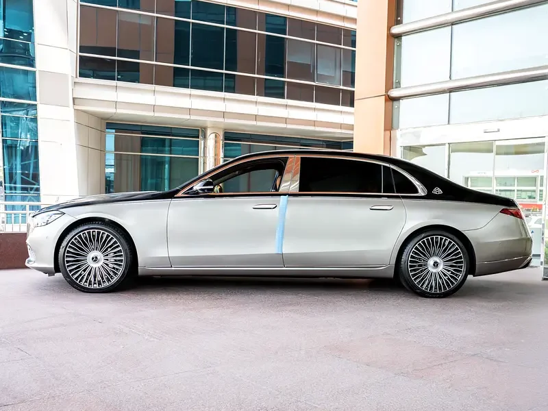 2022 Mercedes-Maybach S-Class S680 6.0 Litres 12 Cylinder Petrol Engine Silver Tan Sedan