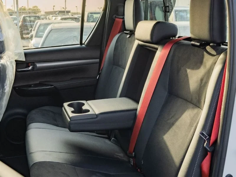 2025 Toyota Hilux GR-Sport 4.0 L V6 Naturally Aspirated Petrol Engine White Black Pickup Truck