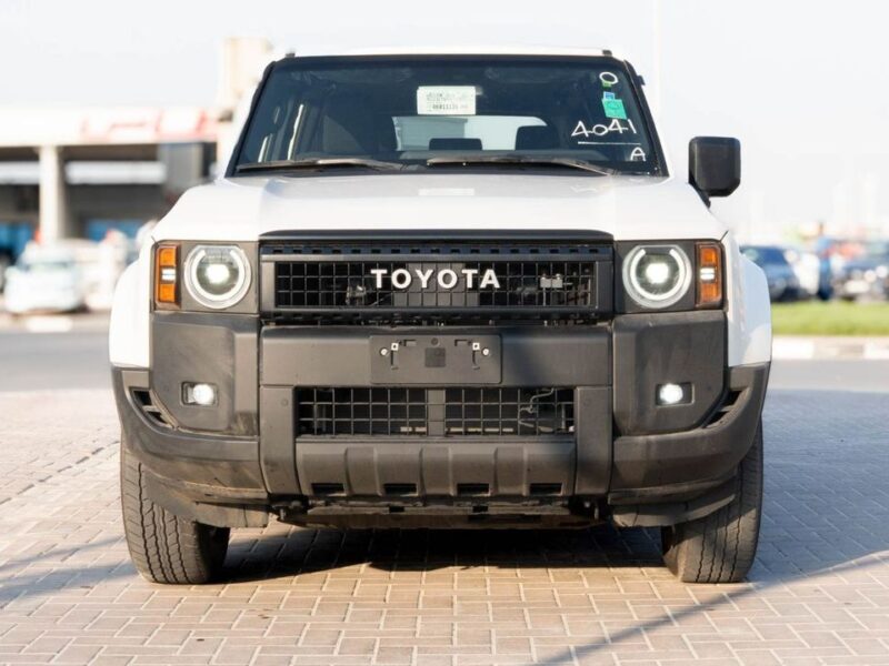 2026 Toyota Prado 2.8L 4-Cylinder Turbo Diesel Engine White Grey SUV GCC Specs