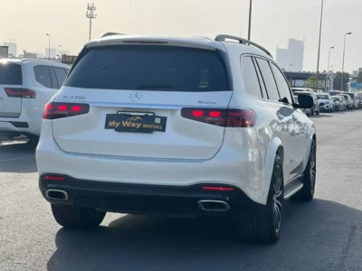 2024 Mercedes-Benz GLS 580 4MATIC 4.0-liter Twin-Turbocharged V8 Engine White Grey SUV
