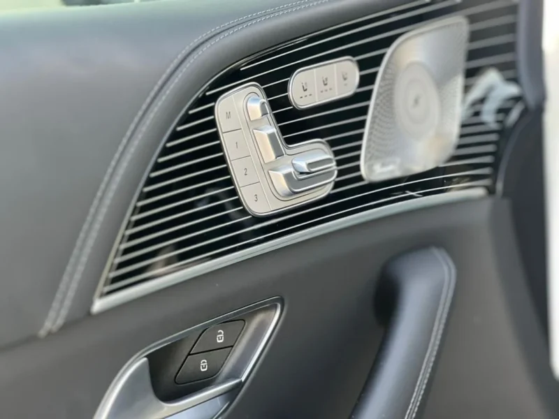 2024 Mercedes-Benz GLS 580 4MATIC 4.0-liter Twin-Turbocharged V8 Engine White Grey SUV