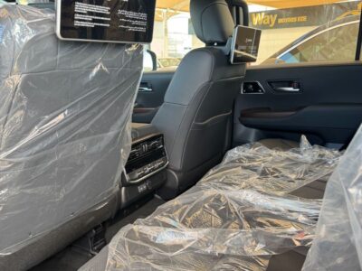 2026 Toyota Land Cruiser 300 VX 4.0-liter V6 Naturally Aspirated Petrol Engine Black SUV GCC