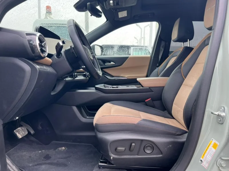 2025 Chevrolet Equinox ACTIV 1.5L Turbocharged 4-cylinder Petrol Engine Green Tan SUV