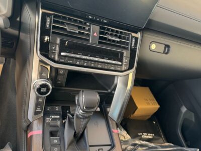 2026 Toyota Land Cruiser 300 VX 4.0-liter V6 Naturally Aspirated Petrol Engine Black SUV GCC