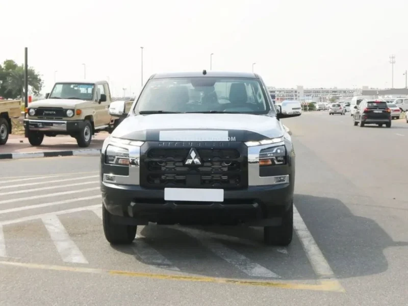 2026 Mitsubishi L200 Sportero 2.4L Turbocharged 4-Cylinder Diesel Grey Double Cab Pickup