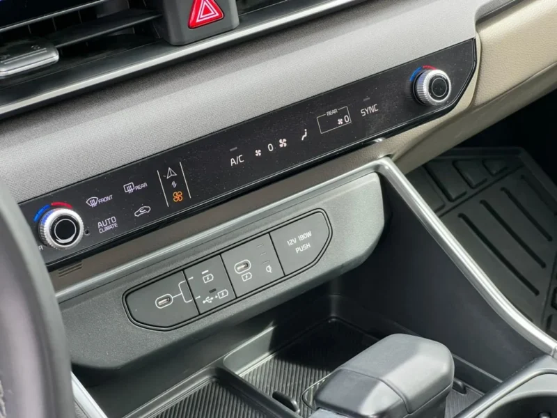 2025 Kia Carnival 3.5 Litres V6 Petrol Engine Silver Grey MPV Automatic FWD