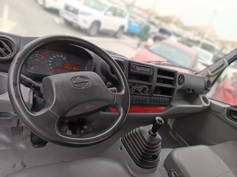 2019 Hino 300 Series Cargo 4.0L 4-Cylinder Turbo Diesel Engine White Grey Truck Manual