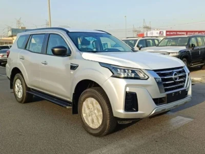 2023 Nissan XTerra SE 2.5 Litre n-line 4-cylinder Petrol Engine Silver Black SUV