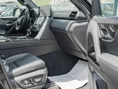 2026 Lexus LX600 VIP 3.5-liter V6 twin-turbocharged Petrol Engine Black SUV GCC Specs