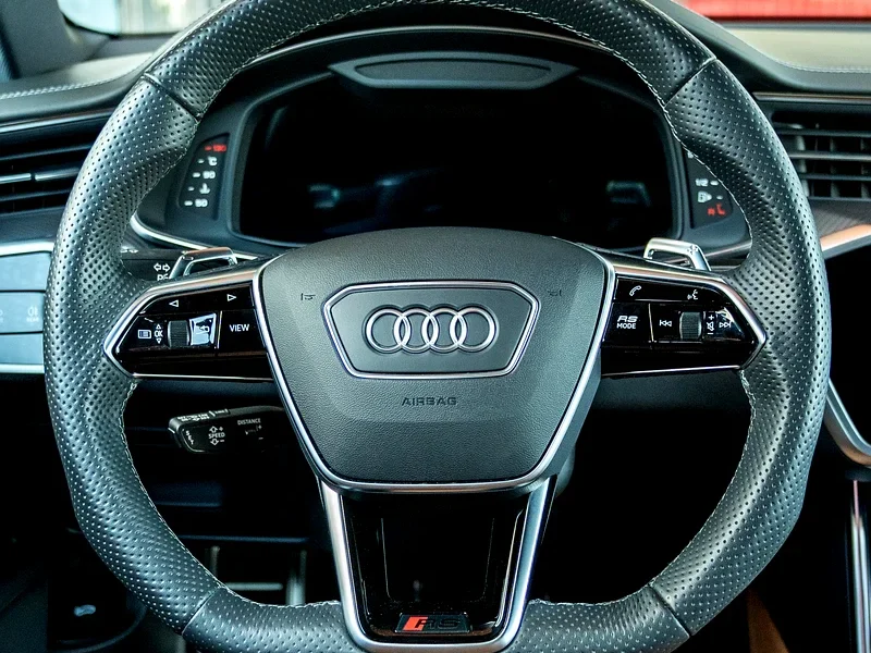 2021 Audi S6/RS6 4.0 TFSI quattro 4.0 Liters V8 Petrol Engine Gold Tan Wagon