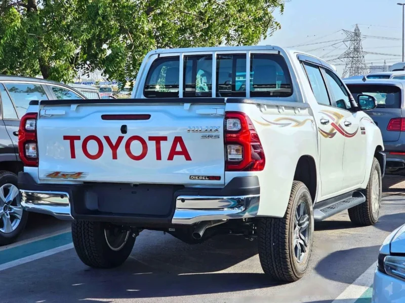 2026 Toyota Hilux 2.4L 4-Cylinder D-4D Turbo Diesel White Black Double Cabin Pickup