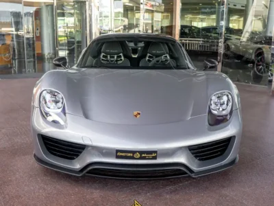 2015 Porsche 918 Spyder Weissach Package 4.6 liters V8 Petrol Engine Silver Black Sports Car