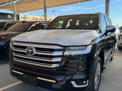 2026 Toyota Land Cruiser 300 VX 4.0-liter V6 Naturally Aspirated Petrol Engine Black SUV GCC