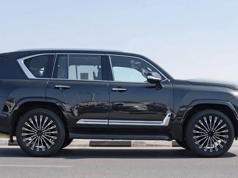 2026 Lexus LX600 VIP 3.5-liter V6 twin-turbocharged Petrol Engine Black SUV GCC Specs