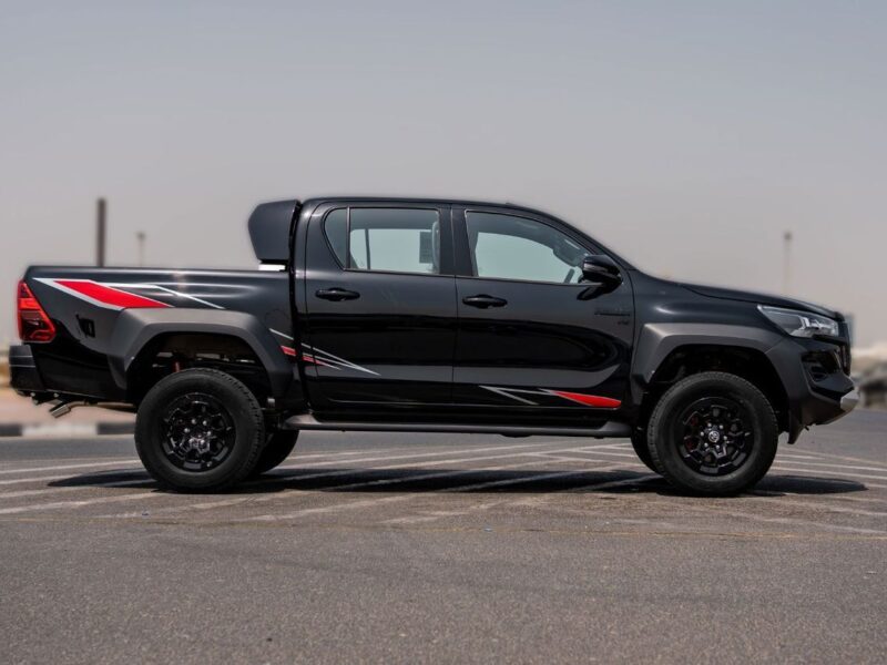 2025 Toyota Hilux GR-Sport 4.0 L V6 Naturally Aspirated Petrol Engine Black Pickup Truck