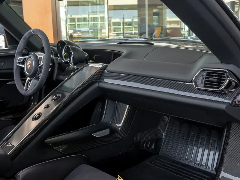 2015 Porsche 918 Spyder Weissach Package 4.6 liters V8 Petrol Engine Silver Black Sports Car