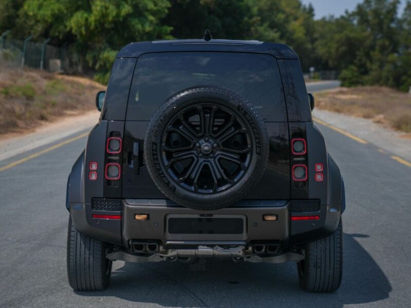 2025 Land Rover Defender 110 P635 Octa Edition One 4.4L Twin-Turbo V8 Grey Black SUV