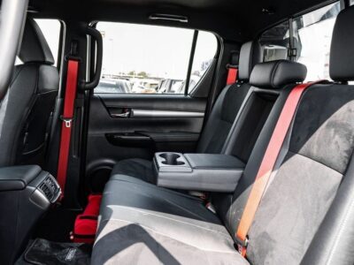 2025 Toyota Hilux GR-Sport 4.0 L V6 Naturally Aspirated Petrol Engine Black Pickup Truck