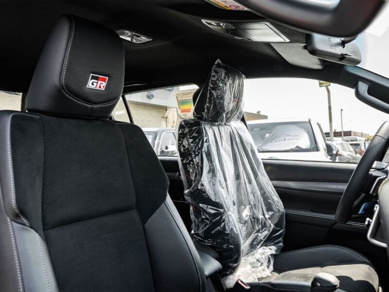 2025 Toyota Hilux GR-Sport 4.0 L V6 Naturally Aspirated Petrol Engine Black Pickup Truck