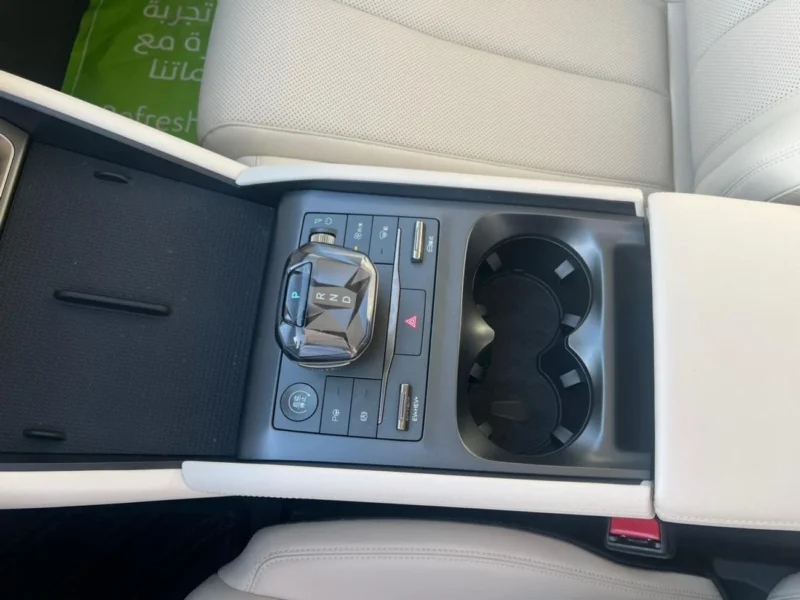 2025 BYD Qin Plus 1.5 Litres 4-cylinder inline-four Hybrid Engine White Beige Sedan