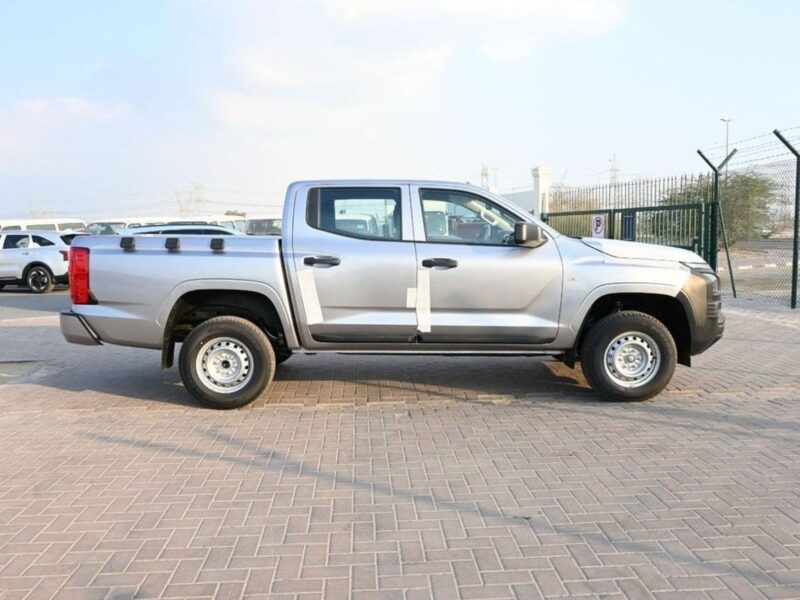 2026 Mitsubishi L200 GL 2.4-liter 4-cylinder Petrol Engine Silver Grey Pickup Truck MT